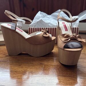 BAIT Footwear Odessa TAN wedge platform sandal women's 8.5 NIB